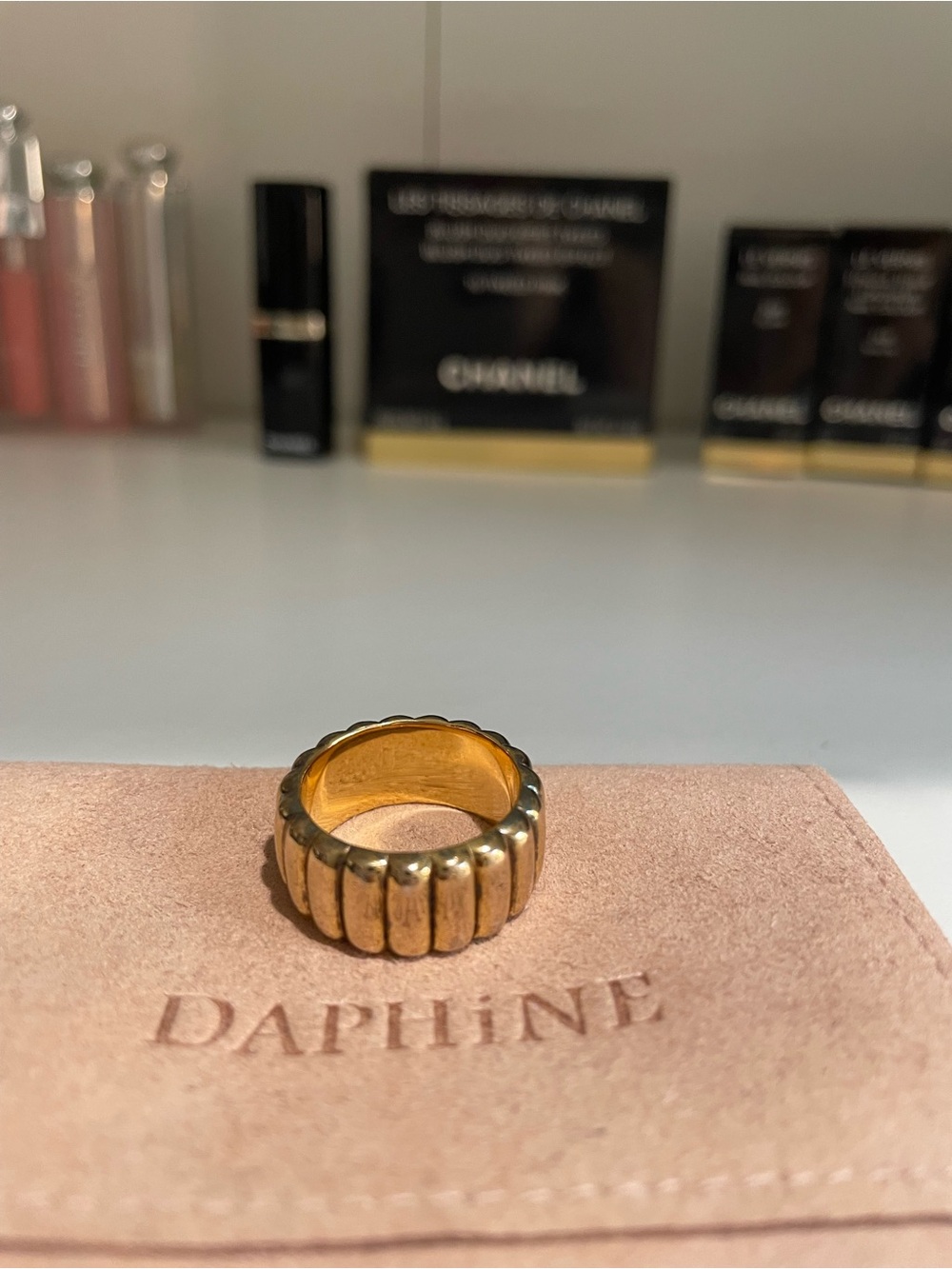 Mejuri Charlotte Bold Ring size 6